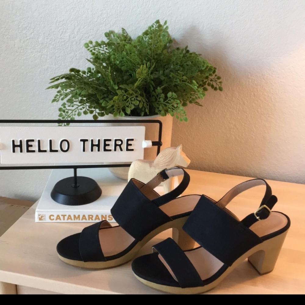 Old Navy sandals